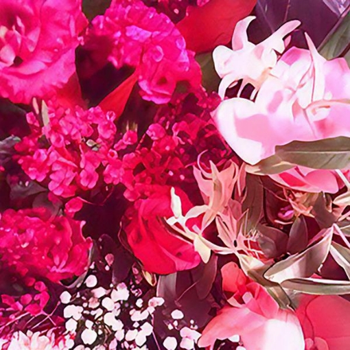 甘い吐息を震わせて